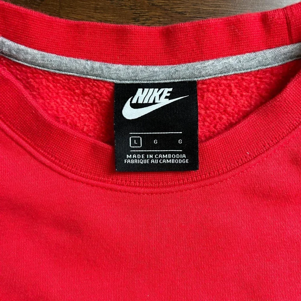 Nike red crewneck sweatshirt mens size Large L - Picture 3 of 4